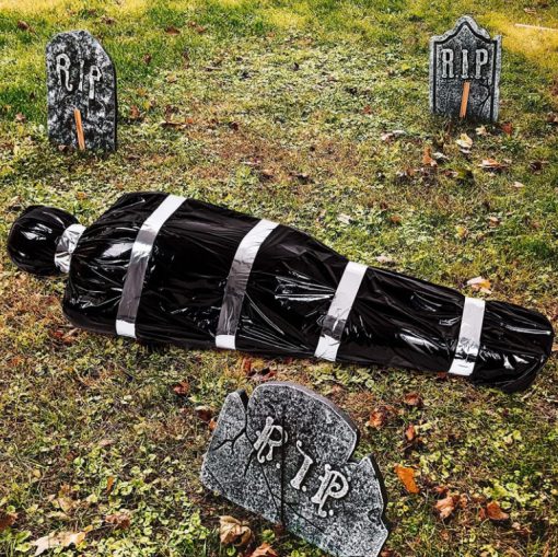 Scary Fake Human Body in Bag Outdoor/ Indoor Props Halloween Decoration Spooky Decor Ideas TurboTech Co